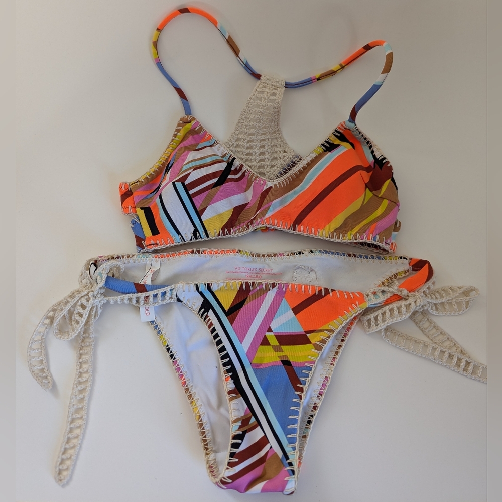 NWOT - Victoria's Secret - 80s Print Striped Bikini with Boho Crochet